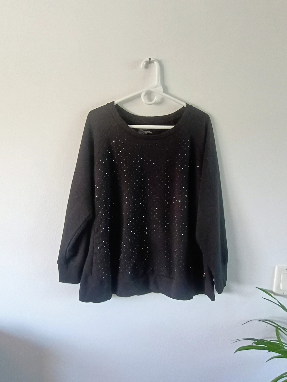LIVI Lane Bryant 18/20 Black Rhinestone Sweatshirt Cozy Fleece Pullover